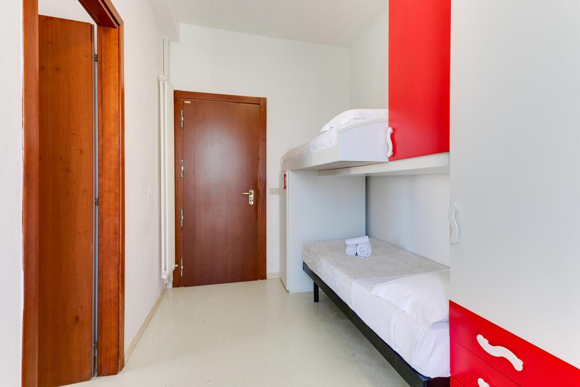 Hotel La Perla Rimini Exteriör bild