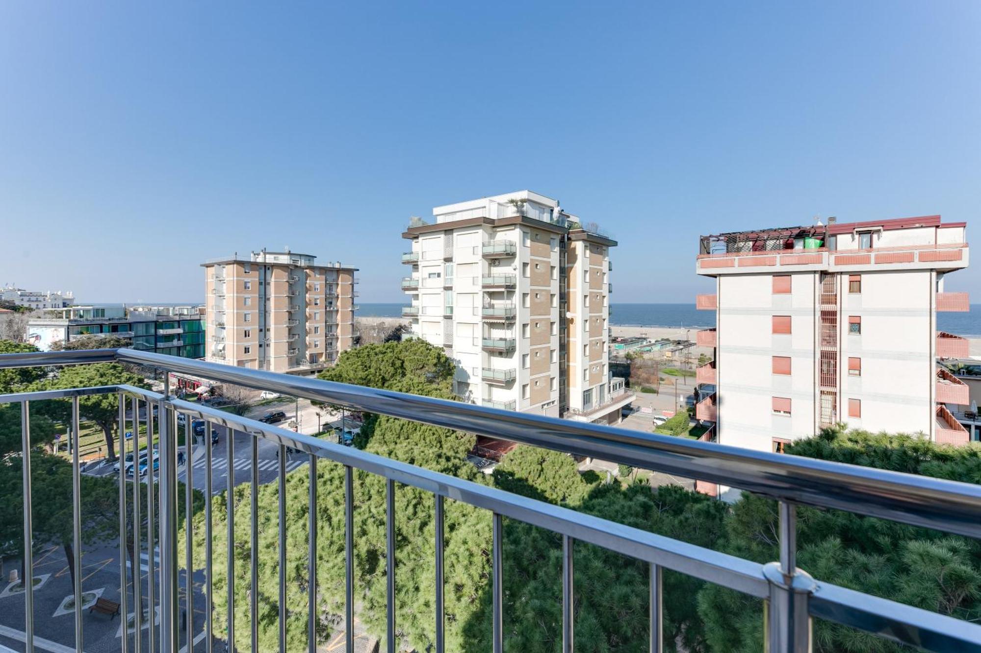 Hotel La Perla Rimini Exteriör bild
